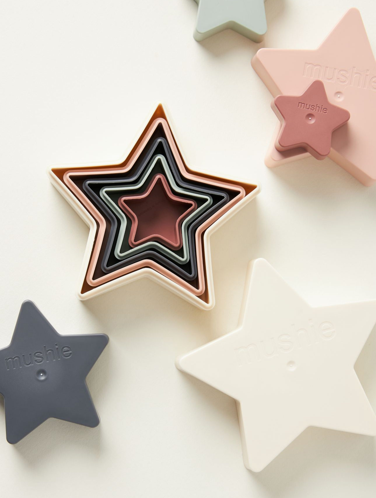 Mushie Nesting Stars Toy