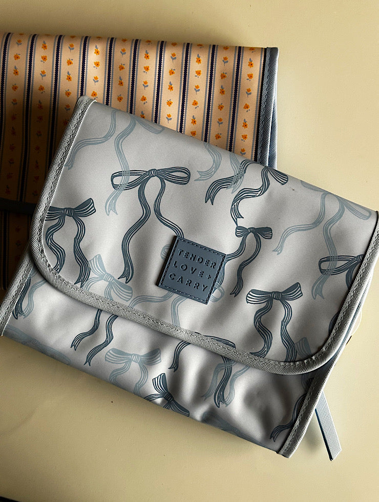 Bow Travel Bag