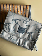 Load image into Gallery viewer, Bow Travel Bag
