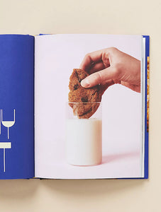 Cookies & Crumbs: Chunky, Chewy, Gooey Cookies for Every Mood